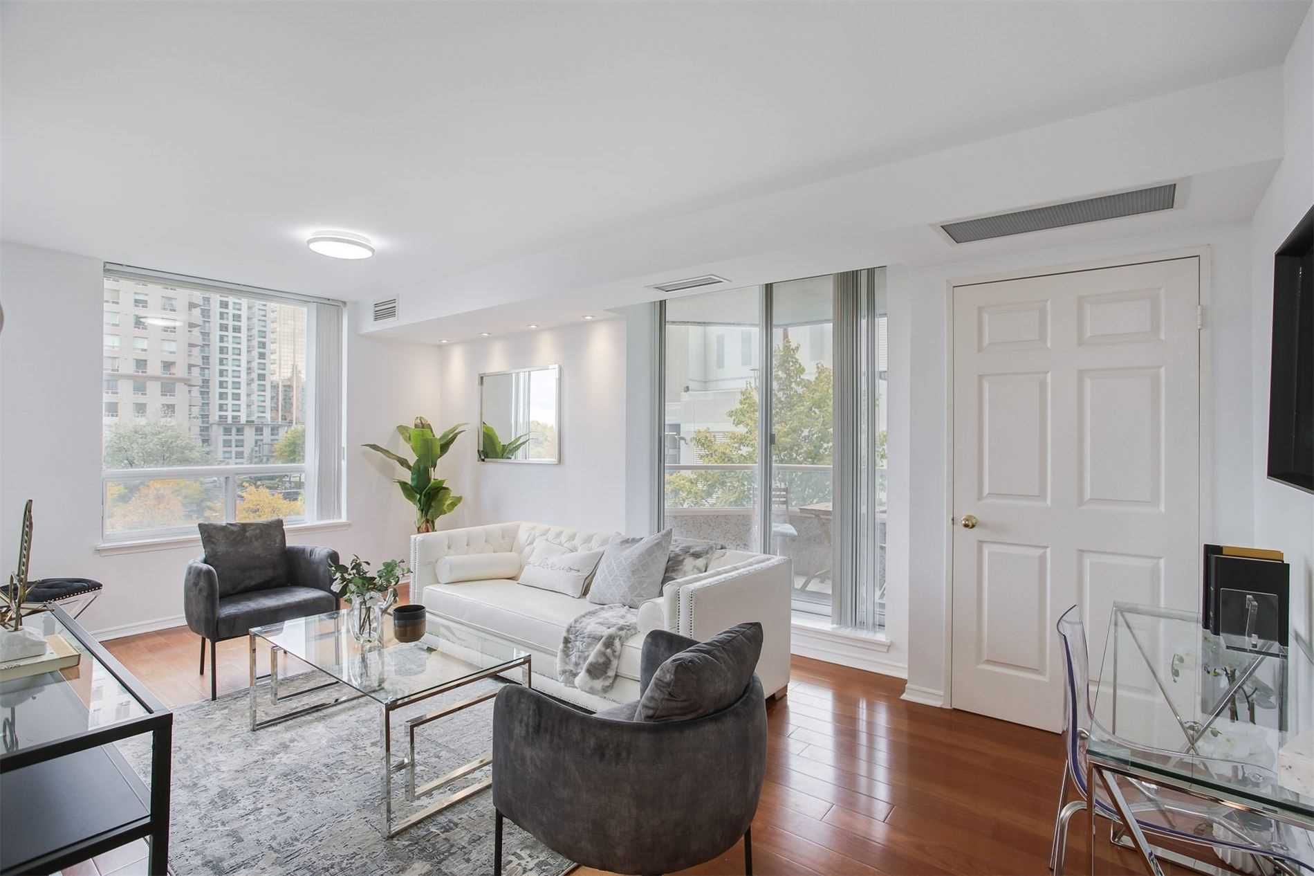 35 Empress Ave