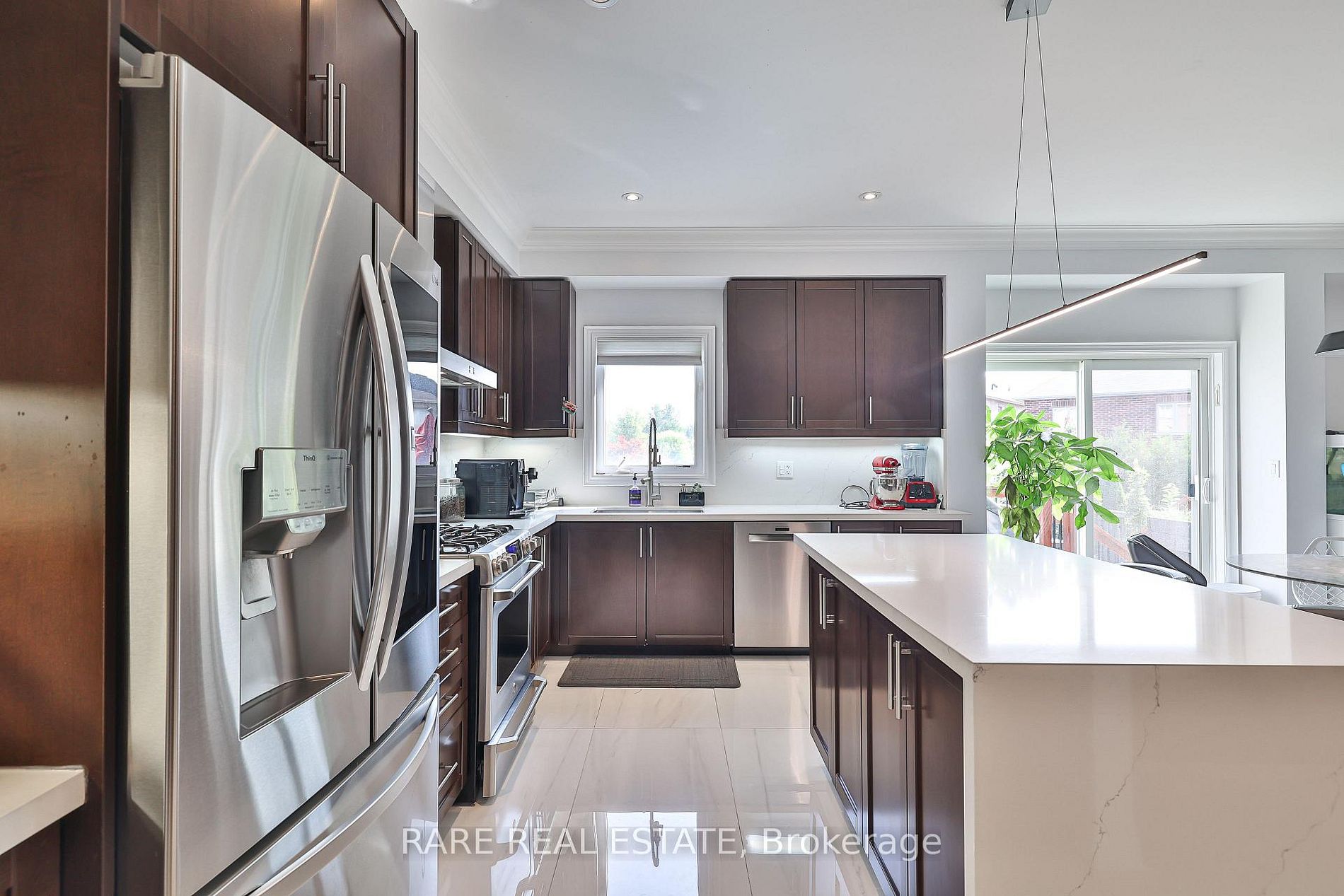 405 Thomas Cook Ave
